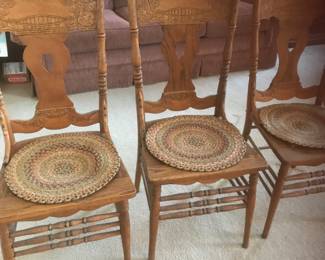 Antique 4 chairs