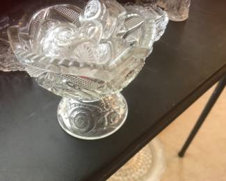 Child pressed punch bowls