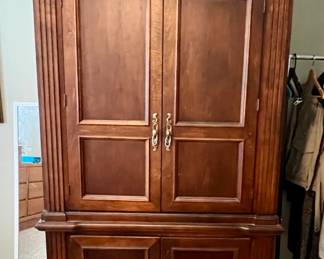 Wood armoire/entertainment cabinet