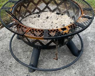 Metal fire pit