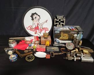 Lot # : 340 - Box of miscellaneous items
