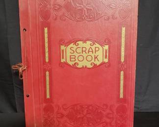 Lot # : 6 - Vintage scrapbook of various national soldiers
