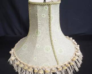 Lot # : 382 - Box of vintage lamp shades
