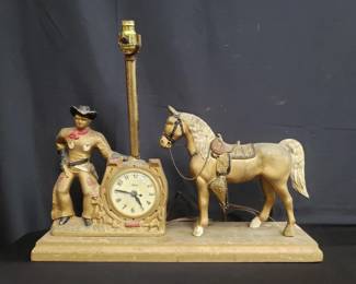 Lot # : 3 - Brass United Clock Corp. mantel clock
