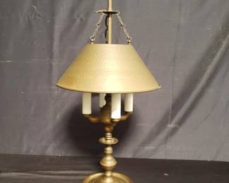 Lot # : 152 - Vintage brass table lamp
