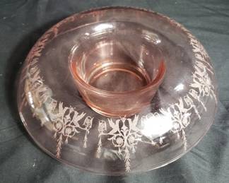 Lot # : 353 - Pink etched depression glass bowl
