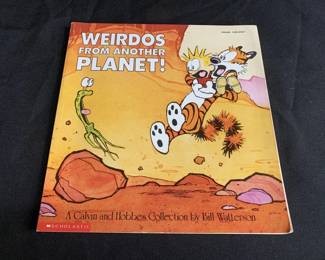 Lot # : 179 - Weirdos from Another Planet book autographed by  Bill Watterson 1990 softcover 1st edition