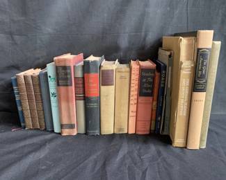 Lot # : 418 - Group of vintage books (box)
