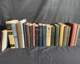 Lot # : 419 - Group of vintage books (box)
