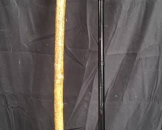 Lot # : 17 - Pair of walking sticks
