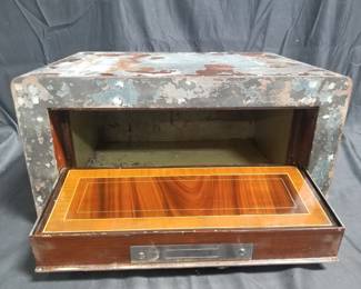 Lot # : 384 - Vintage metal safe
