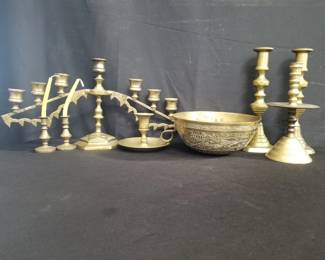 Lot # : 399 - Box of candelabra, candle holders, and bowl
