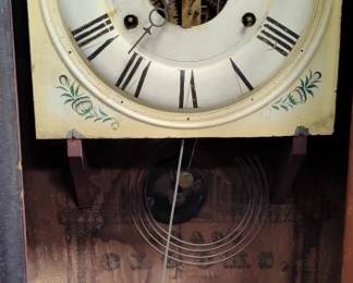 Lot # : 141 - Antique Seth Thomas clock

