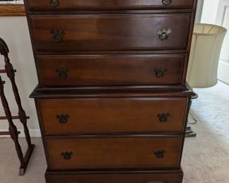 Antique chest of drawers