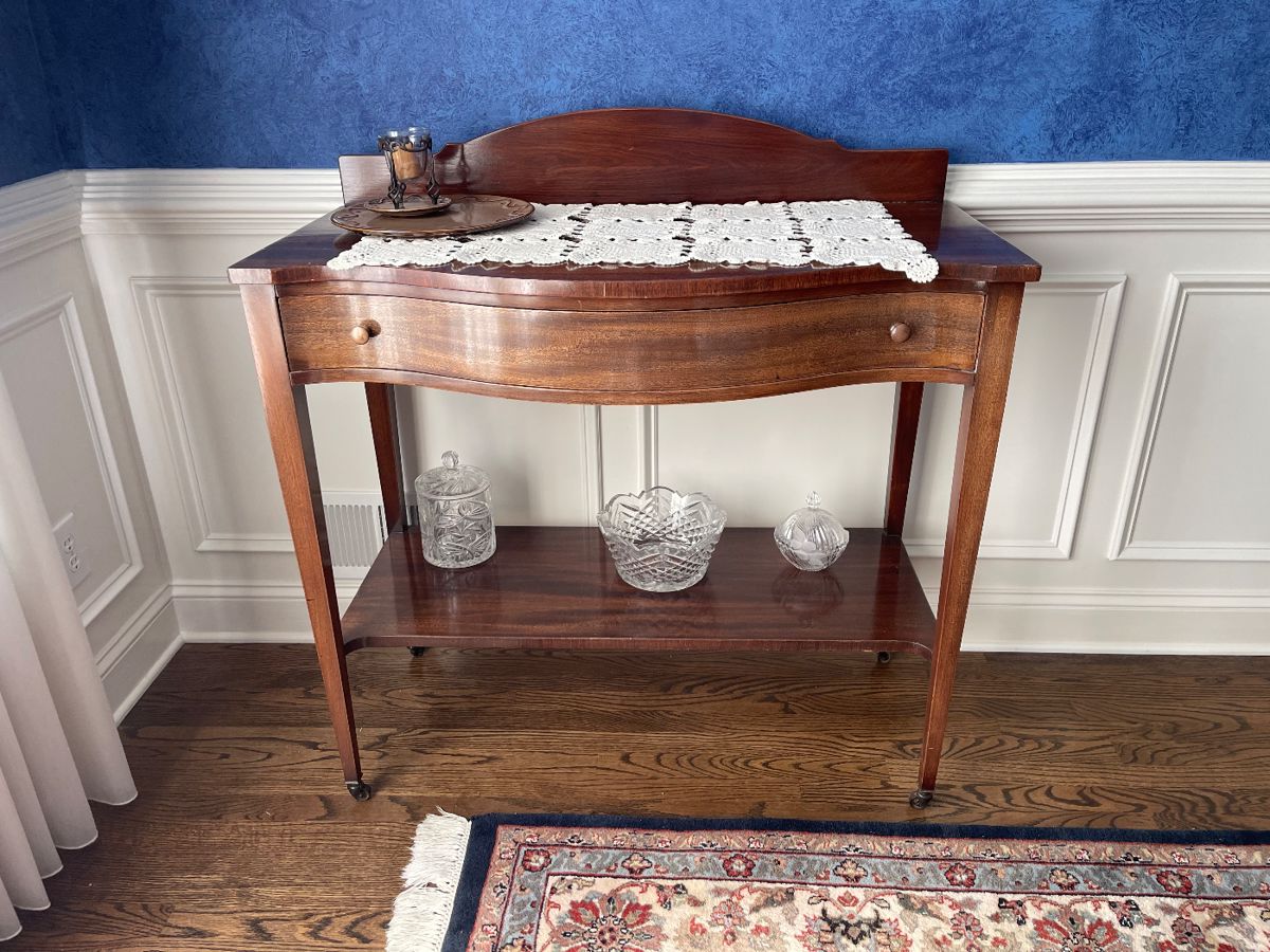 EXECUTIVE ESTATE MOVING SALE LILBURN NEW... starts on 10/3/2024