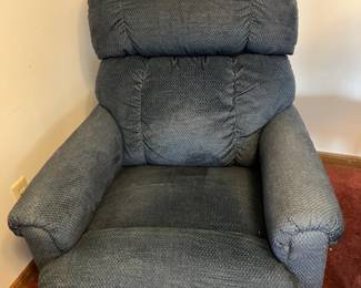 One of 4 recliners