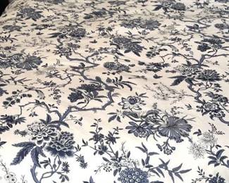 Chinoserie Duvet Cover with Shams