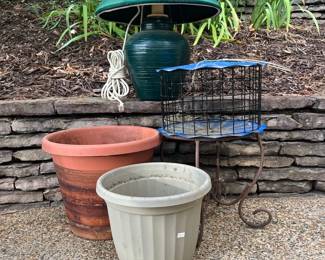 Outdoor Lamp with Patio Accents