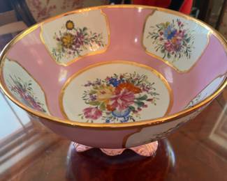 29. Vintage Limoge Porcelain Bowl w/ Stand (16" x 10")