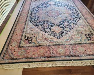 STUNNING KARASTAN NAVY HERIZ 10'X14' AREA RUG $800 LIKE NEW VERY CLEAN