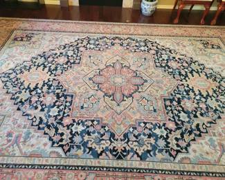 STUNNING KARASTAN NAVY HERIZ 10'X14' AREA RUG $800