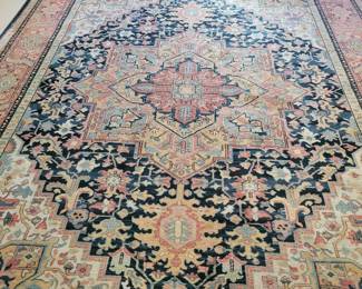 STUNNING KARASTAN NAVY HERIZ 10'X14' AREA RUG $800