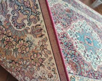 CLEPATRA 5'5" X 7'10" VERY CLEAN AREA RUG $50