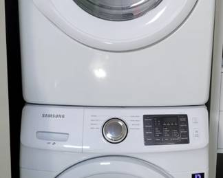 STACKABLE SAMSUNG WASHER AND DRYER VERY CLEAN $300 BOTH OR $150 EACH