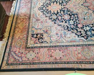 STUNNING KARASTAN NAVY HERIZ 10'X14' AREA RUG $800