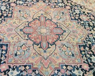 STUNNING KARASTAN NAVY HERIZ 10'X14' AREA RUG $800
