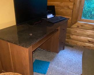 Office desk 