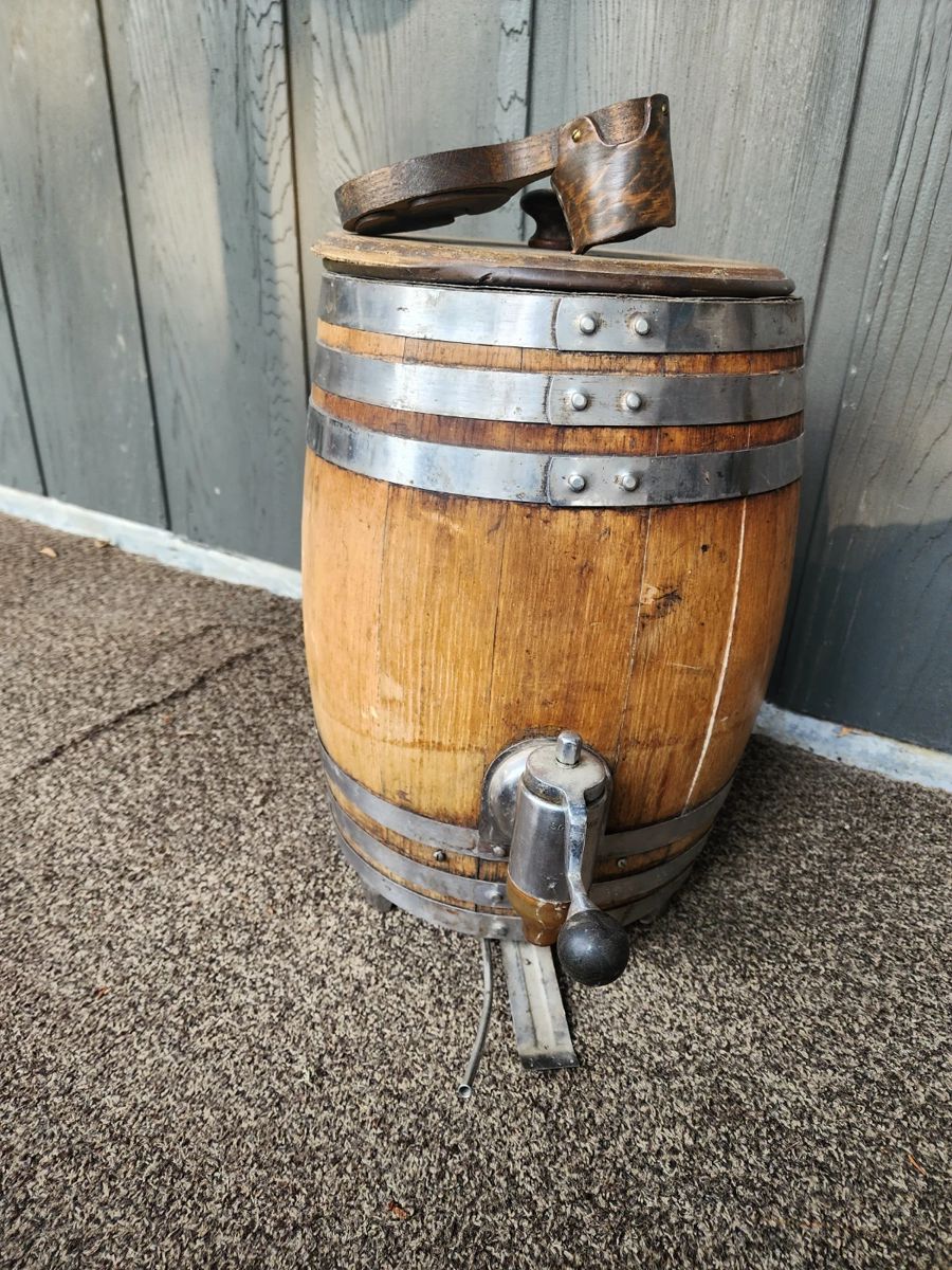 1950's root beer barrel 