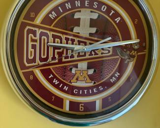 MN Gophers clock