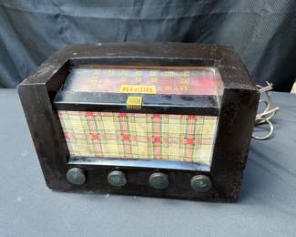 Vintage RCA Victor radio