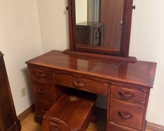 Vintage vanity/desk