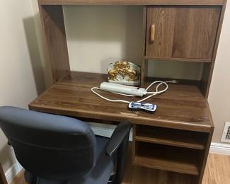 Office desk and chair