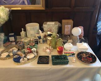 Bathroom sets, vases etc..