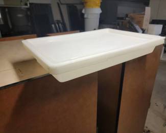 (10) Cambro Poly Dough Pans 18x26x3.5in With Lids
