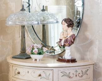 Venetian mirror. Vintage cut-glass lamp.