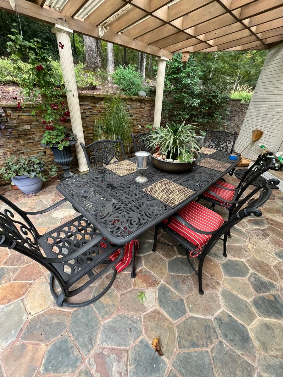 Hanamint Grand Tuscany cast aluminum patio set