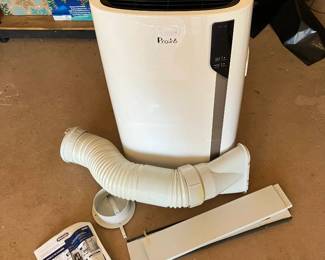 Lot 039-G: DeLonghi Pinguino Portable Room AC

Features: 
•	Model PAC EL275HGRKC-3AL WH
•	Used in Client’s upstairs bonus room
•	White

Dimensions: 16 ½”W x 12 ½”D x 28 ½”H

Condition: Good pre-owned working condition. We briefly powered it up. The remote control is missing. A bit of flotsam is visible in the flex-duct (see photos).


