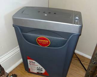 Executive Machines EPS - 511X Shredder 