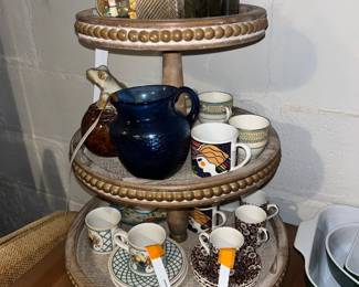 Villeroy and Boch demitase cup/saucers 