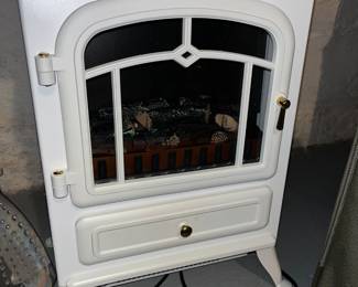 HomCom 16 in White LED Standing Electric Fireplace 