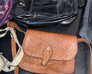 brown leather shoulder bag 