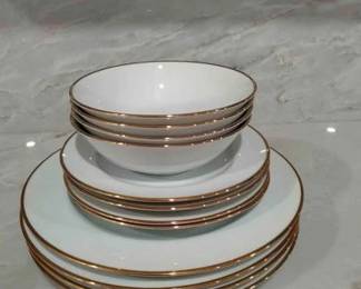 Plates with Gold rim - Perfect for the HOLIDAYS!