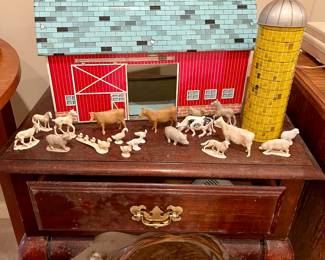 Vintage metal barn toy set