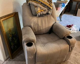 lifts, reclines, heats, vibrate chair