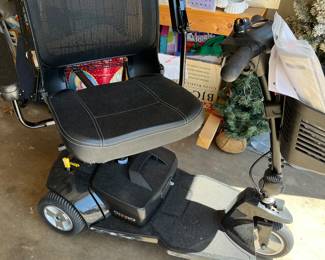 this is only 3 moths old, has receipt and manual