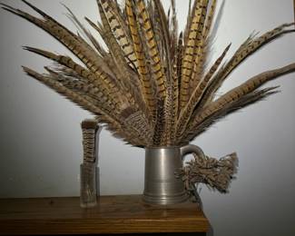 Mantletop Mugfeathers
